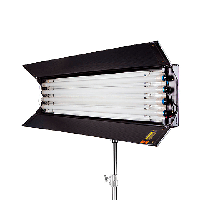 Kino Flo 2x120 3200 o 5600k · Alquiler de equipos audiovisuales en Bogotá, Colombia · Arttv Studios Kino Flo 2x120 3200 o 5600k · Alquiler de equipos audiovisuales en Bogotá, Colombia · Arttv Studios