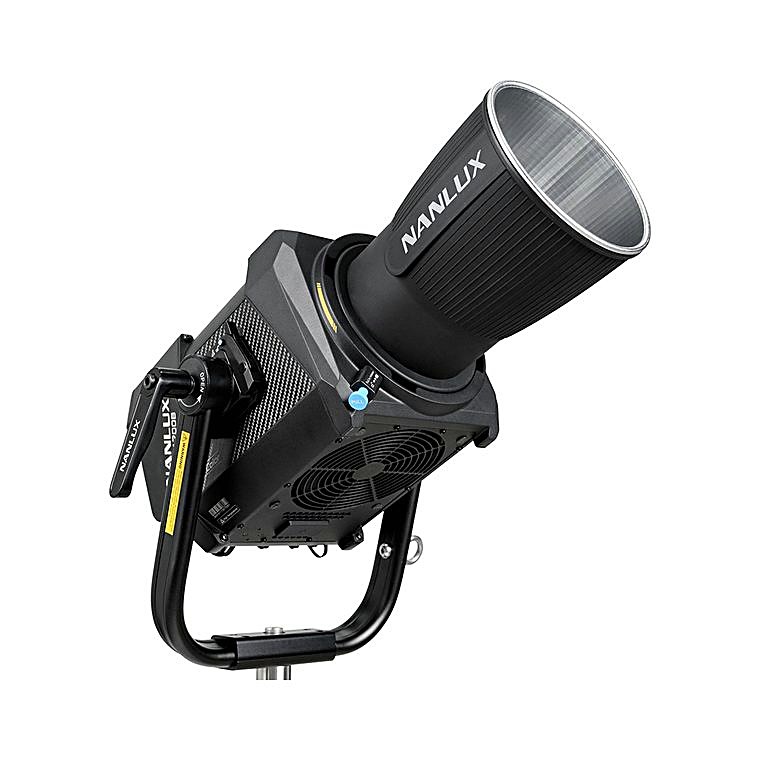 Nanlux Evoke 1200B LED Bi-Color Spot Light · Alquiler de equipos audiovisuales en Bogotá, Colombia · Arttv Studios Nanlux Evoke 1200B LED Bi-Color Spot Light · Alquiler de equipos audiovisuales en Bogotá, Colombia · Arttv Studios